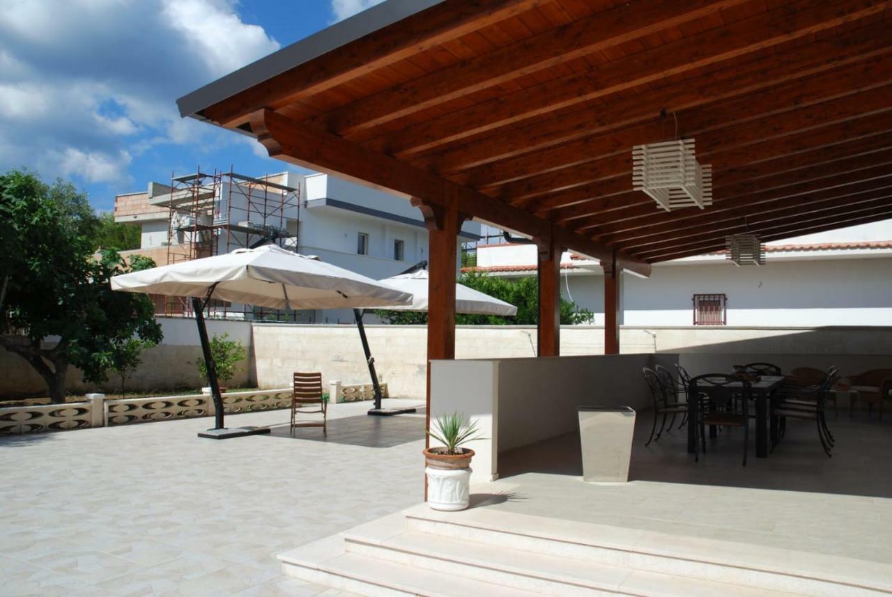 Villa Cohiba - 700M Dal Mare Пулзано Екстериор снимка